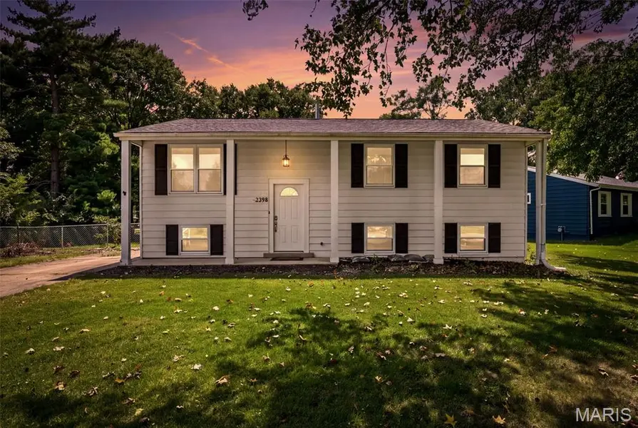 2398 Jackson CT, Arnold, MO 63010