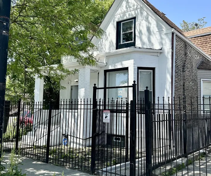 2720 W Harrison ST, Chicago, IL 60612