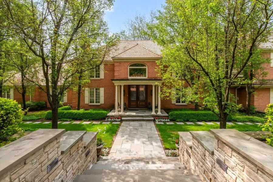 55 S Wynstone DR S, North Barrington, IL 60010