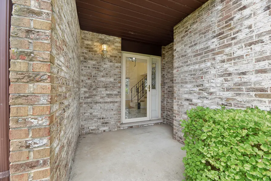 19726 Lake Shore Drive CT, Lynwood, IL 60411