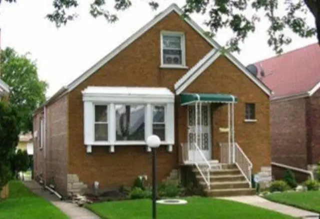 9023 S Cornell AVE, Chicago, IL 60617
