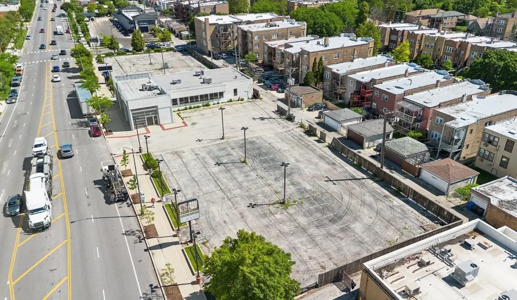 6039 N Western AVE, Chicago, IL 60659