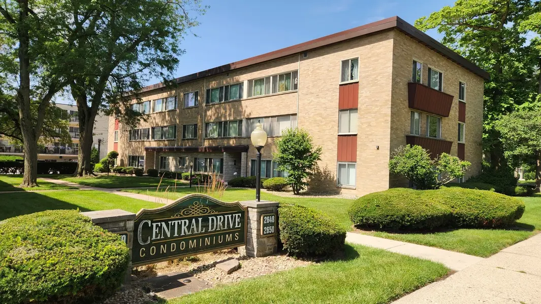 2650 Central DR #1N, Flossmoor, IL 60422