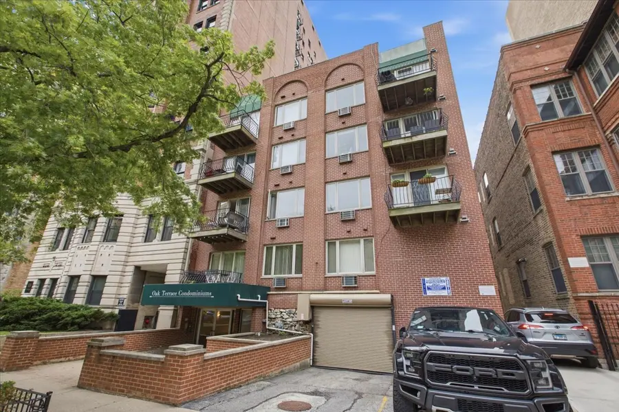435 W Oakdale AVE #4F, Chicago, IL 60657