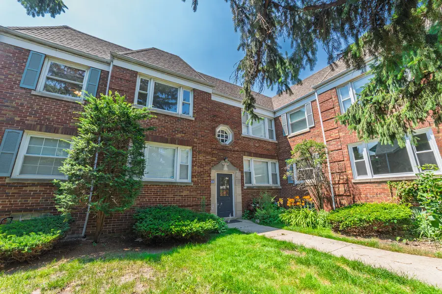 10518 S Artesian AVE #2S, Chicago, IL 60655