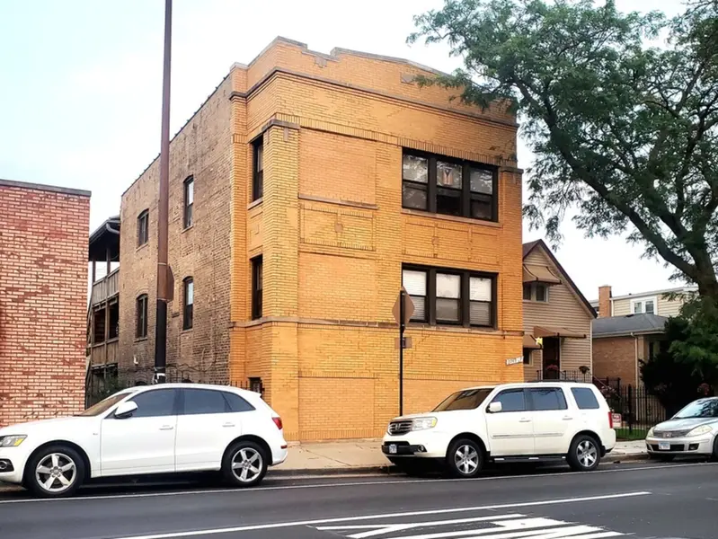 2747 N Oak Park AVE, Chicago, IL 60707