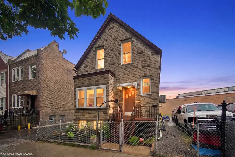 1332 N Harding AVE, Chicago, IL 60651