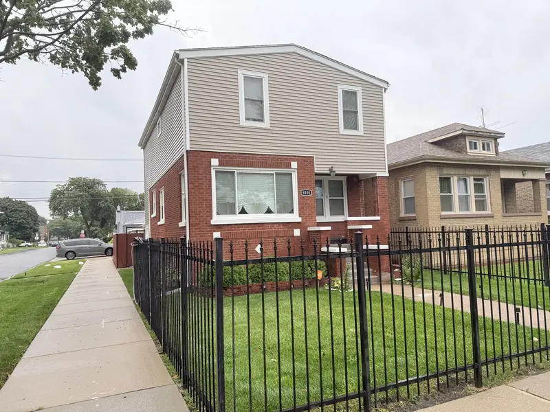9101 S Racine AVE, Chicago, IL 60620