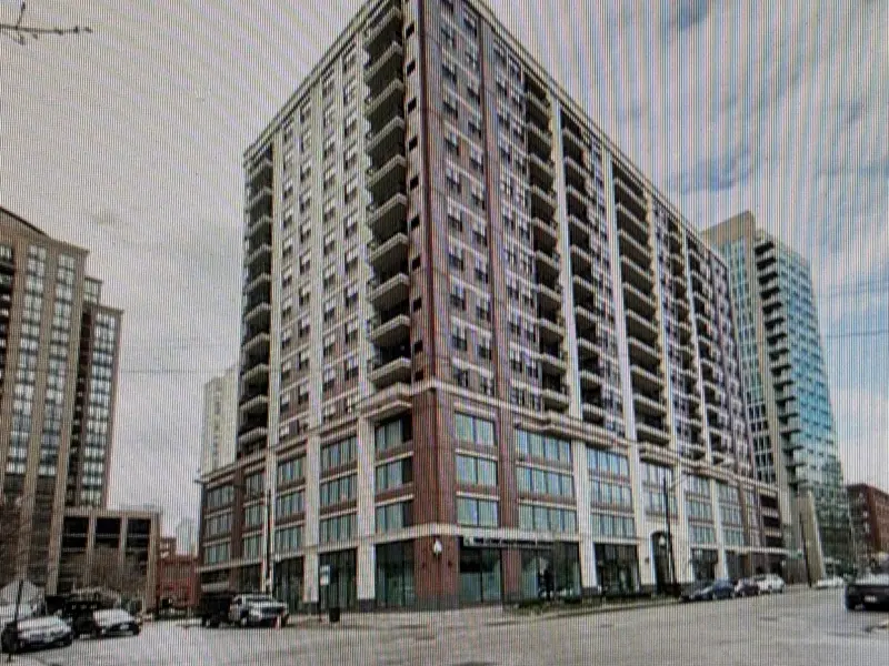451 W Huron ST #P32, Chicago, IL 60654
