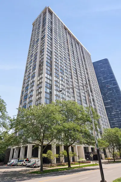 5445 N Sheridan RD #2008, Chicago, IL 60640