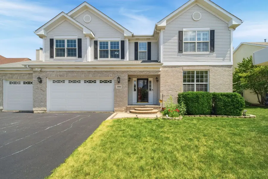 37061 N Bonnie Brae RD, Lake Villa, IL 60046