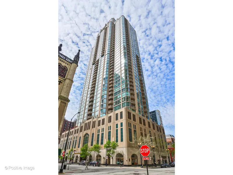 21 E Huron ST #3204, Chicago, IL 60611