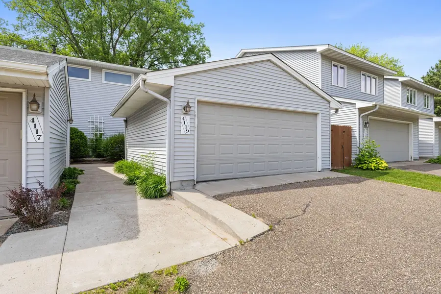 4119 Nancy PL, Shoreview, MN 55126