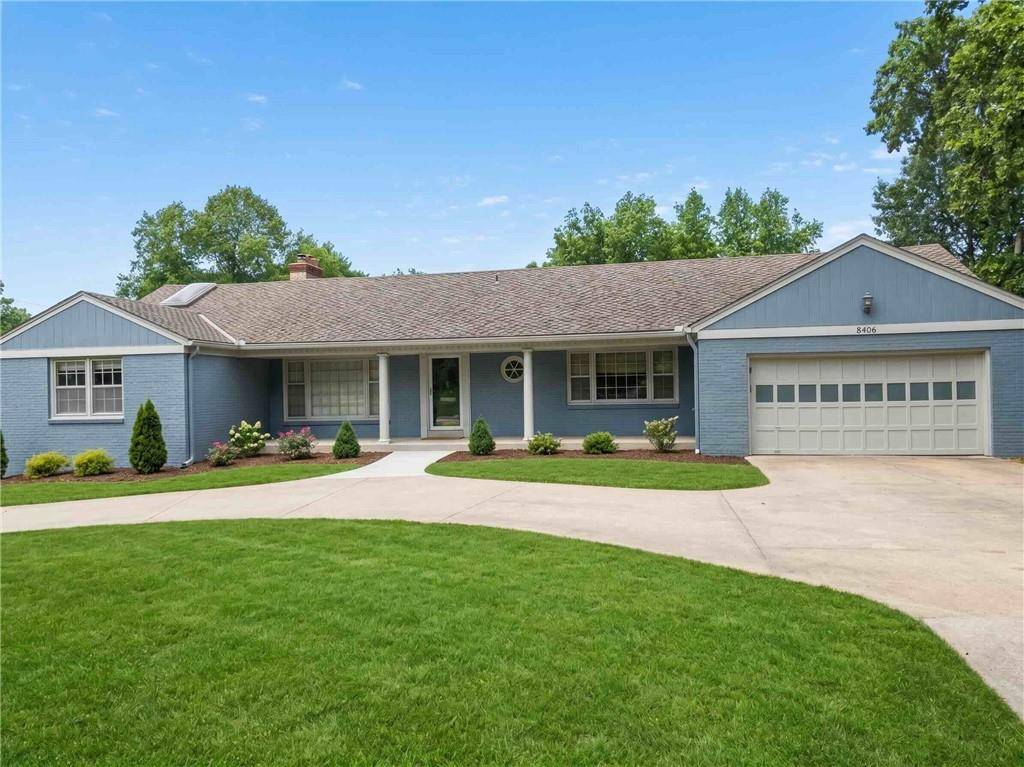 8406 Ensley LN, Leawood, KS 66206