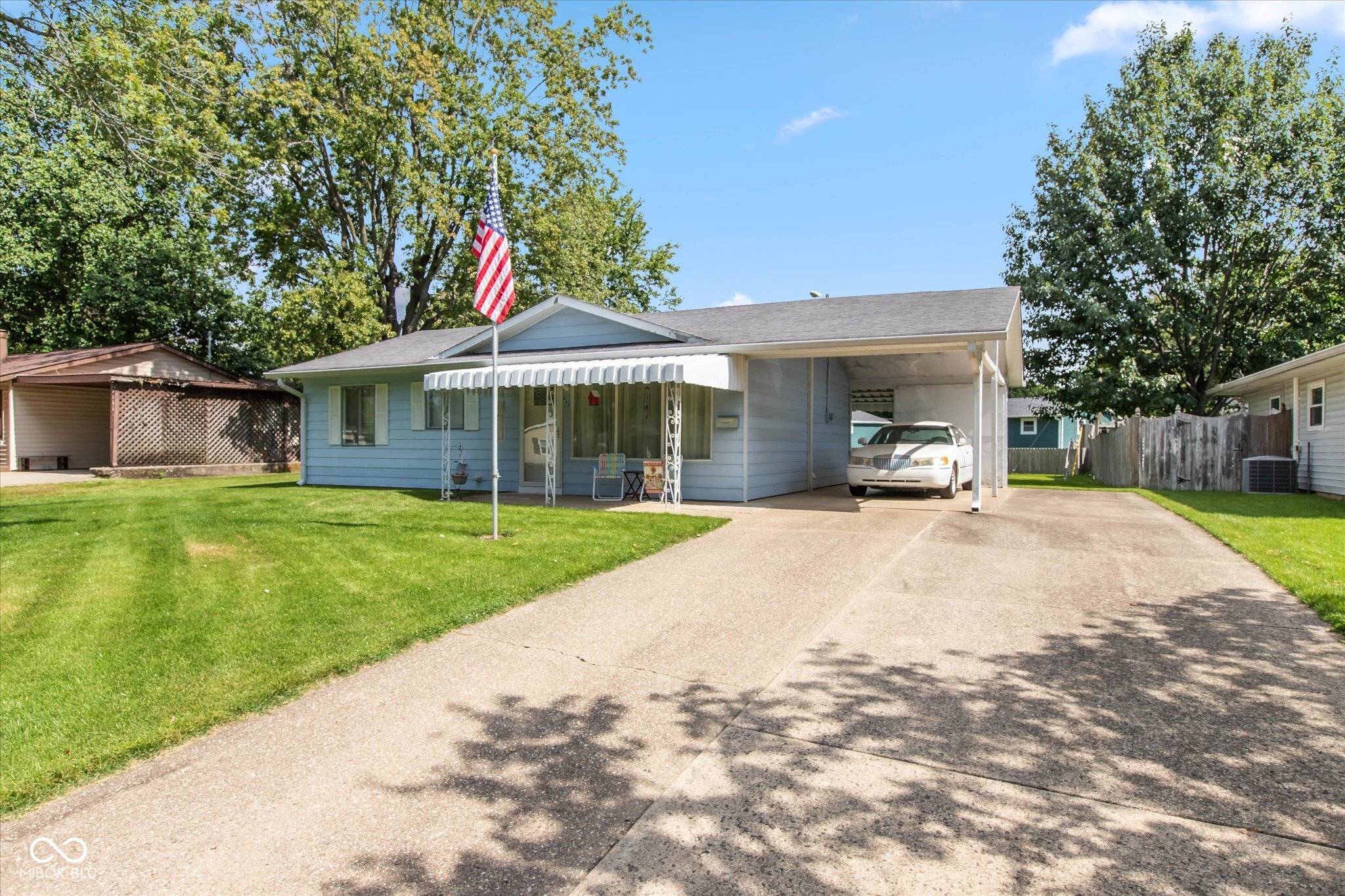 501 Mooreland DR, Whiteland, IN 46184