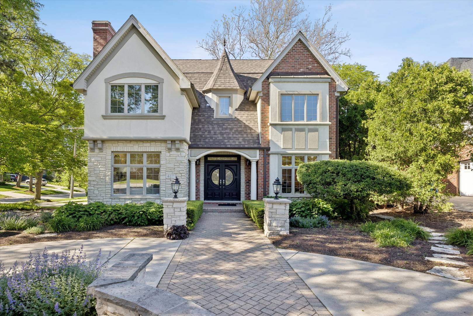 417 W 9th ST, Hinsdale, IL 60521