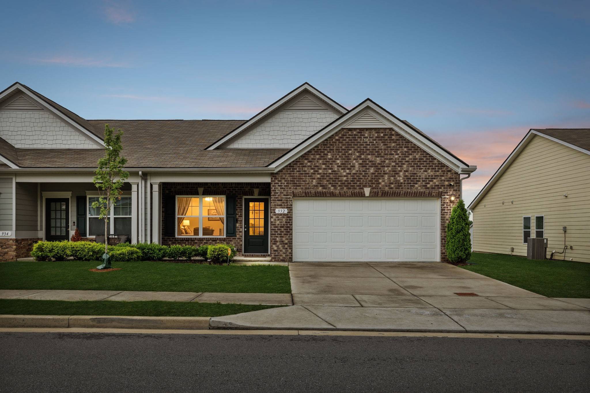 932 Millstream Dr, Nashville, TN 37218