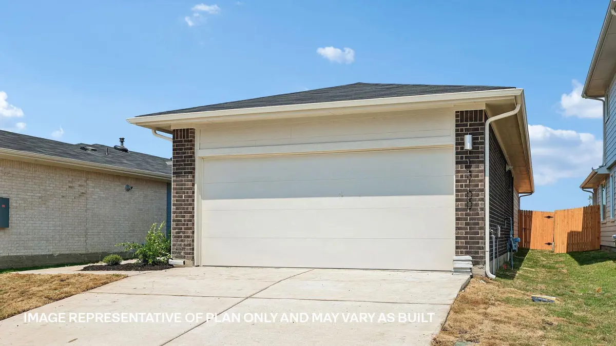 8519 Faded Denim DR, Mustang Ridge, TX 78610