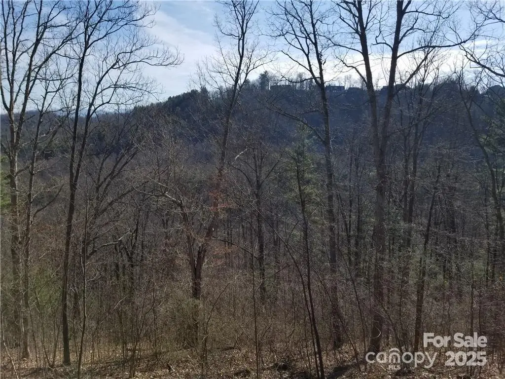 140 Summit Tower CIR #212, Asheville, NC 28804
