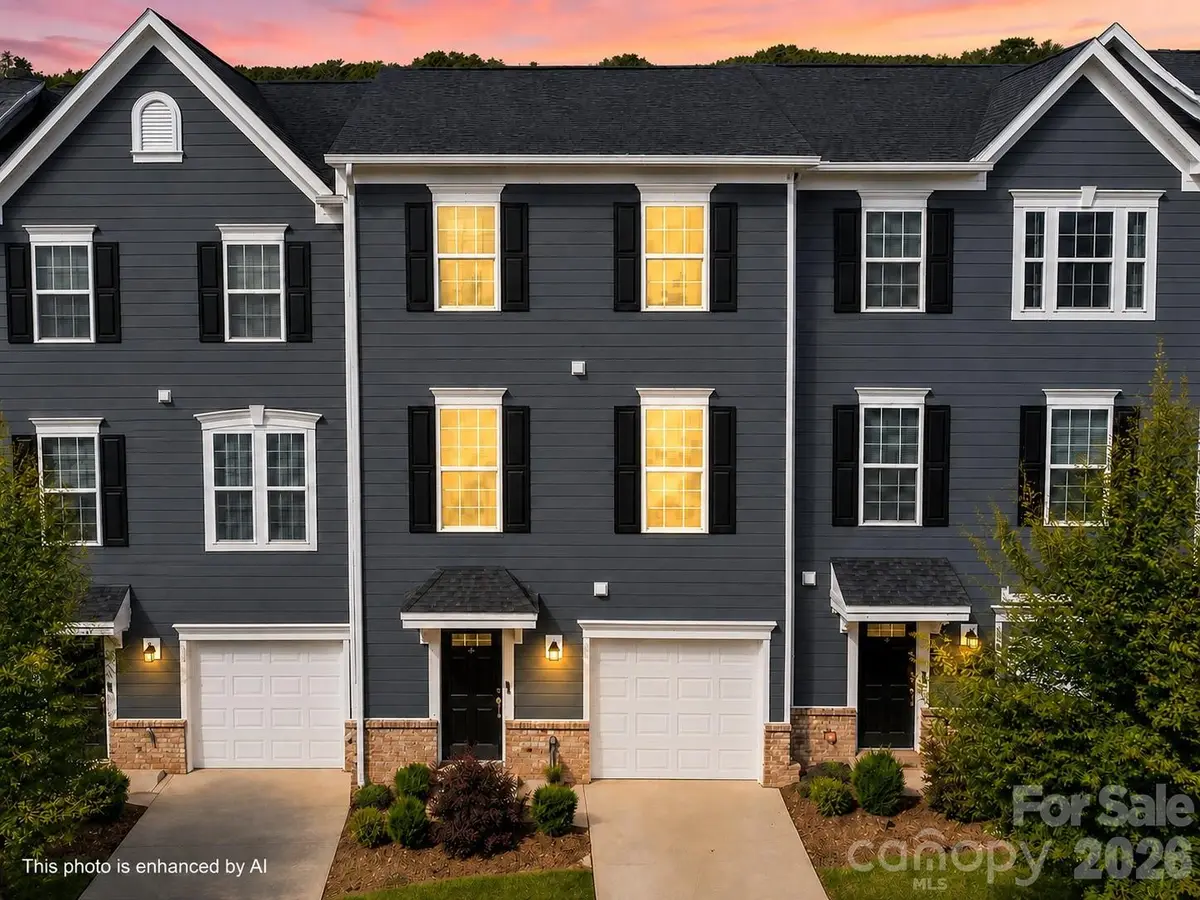 3037 Beeler LN, Charlotte, NC 28208