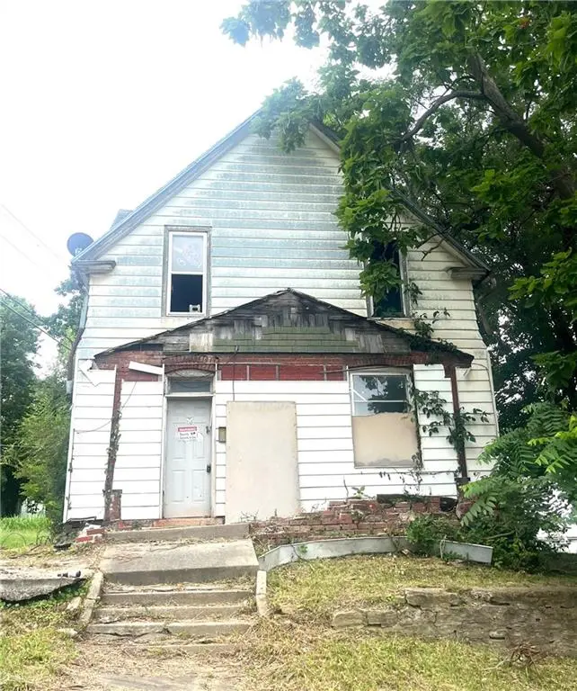 108 Clayton ST, St Joseph, MO 64504