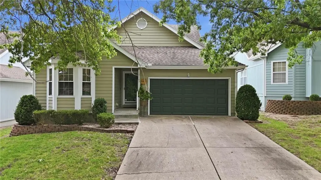 17103 E 45th ST #S, Independence, MO 64055