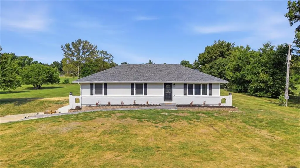 1010 Wesley AVE, Raymore, MO 64083