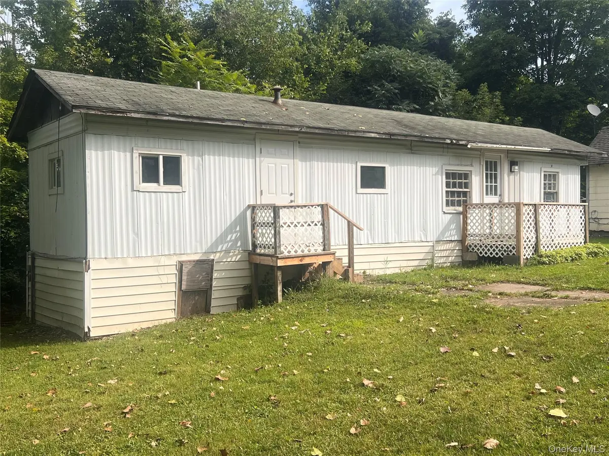 70 Minnewaska TRL, Kerhonkson, NY 12446