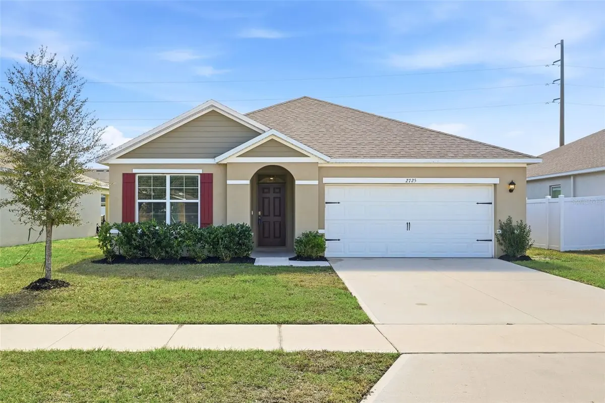 2725 DUMONT LN, Tavares, FL 32778