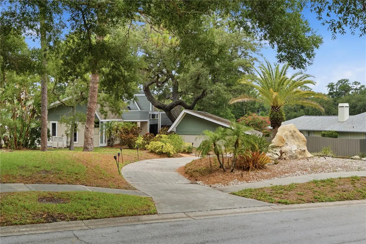 2860 BRIARWOOD LN, Palm Harbor, FL 34683