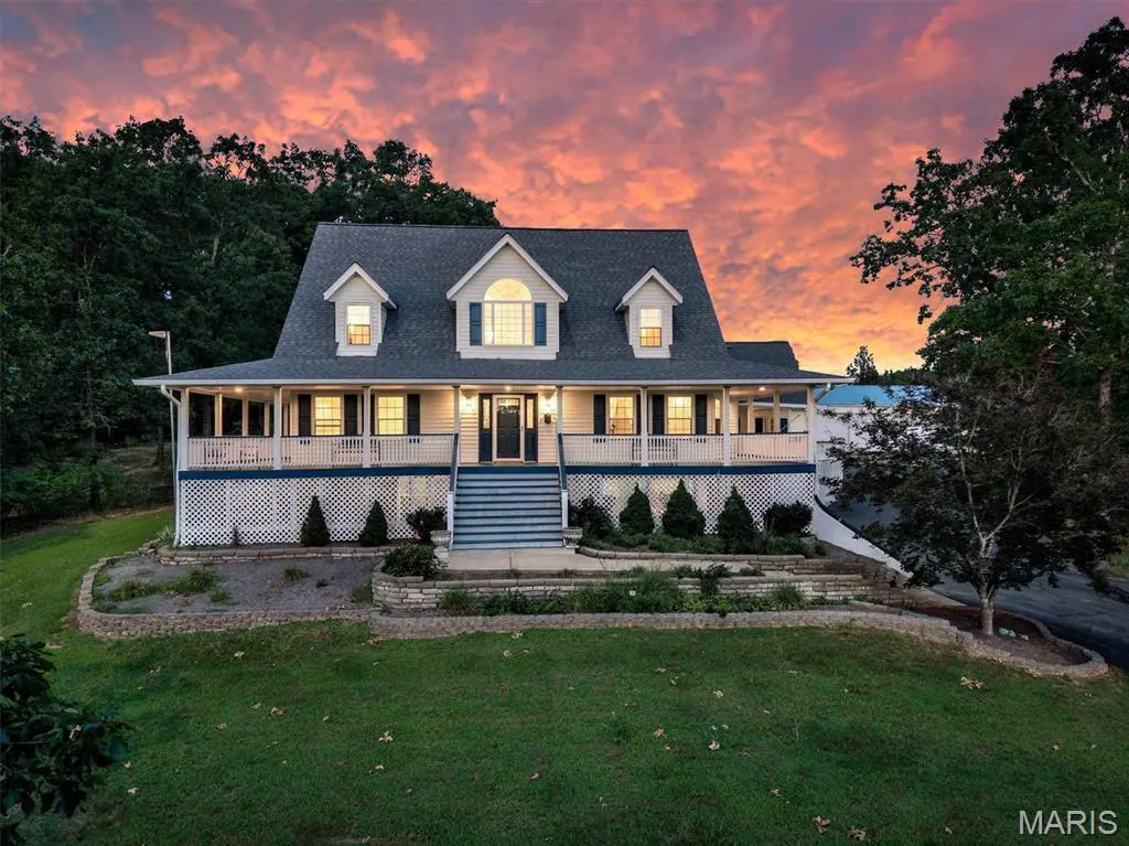 4051 Oakbrook RD, De Soto, MO 63020