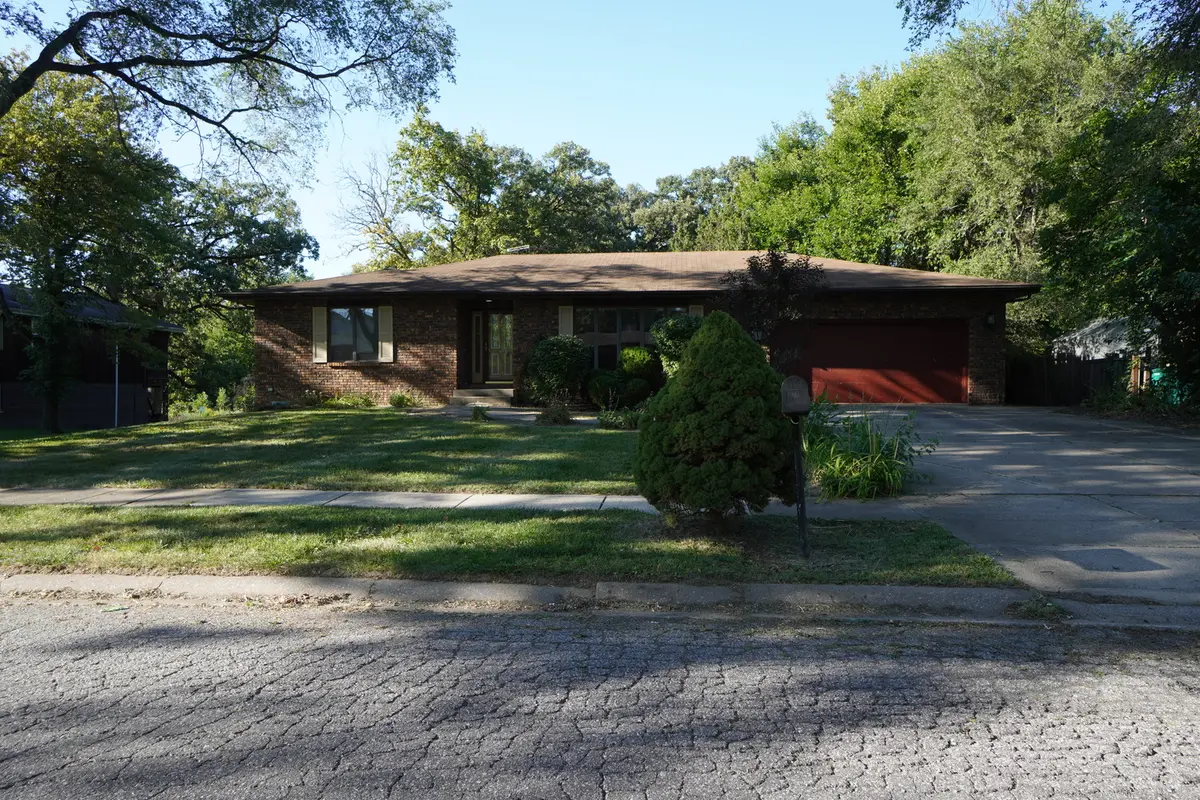 960 W 66th AVE, Merrillville, IN 46410
