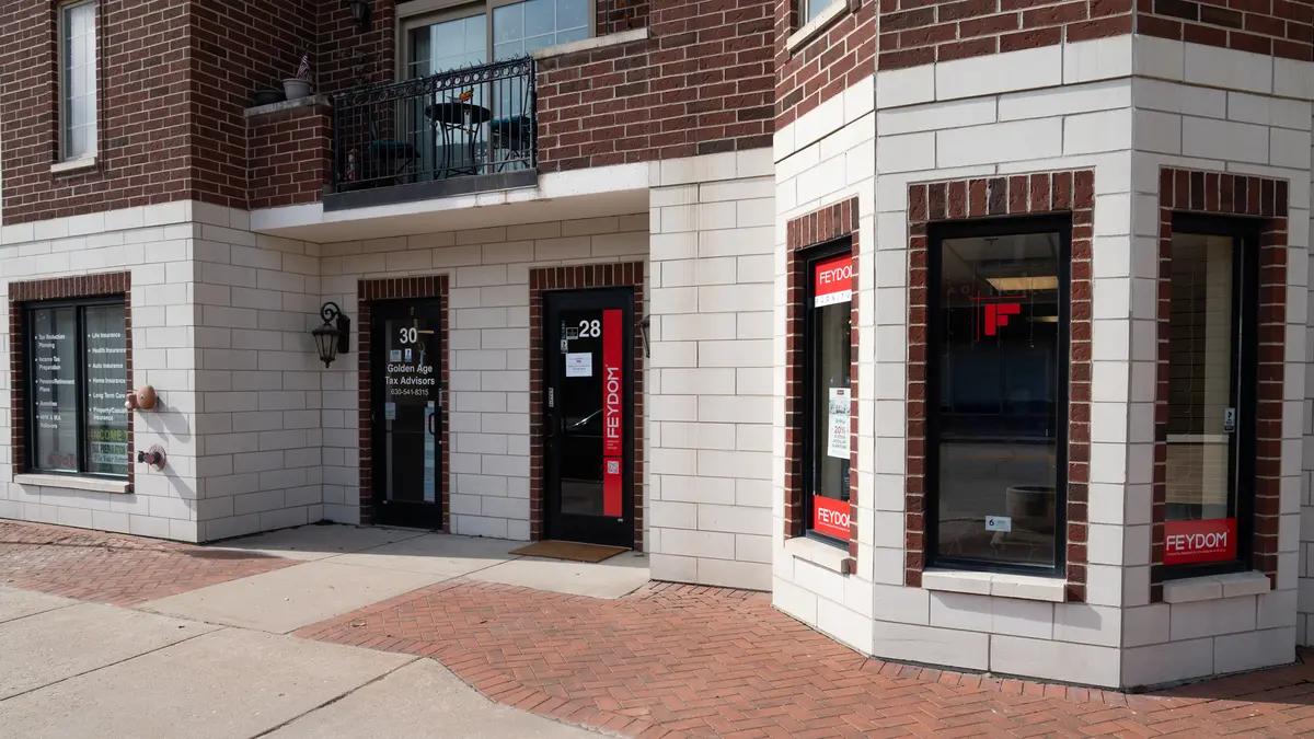 36 S Cass AVE #28, Westmont, IL 60559