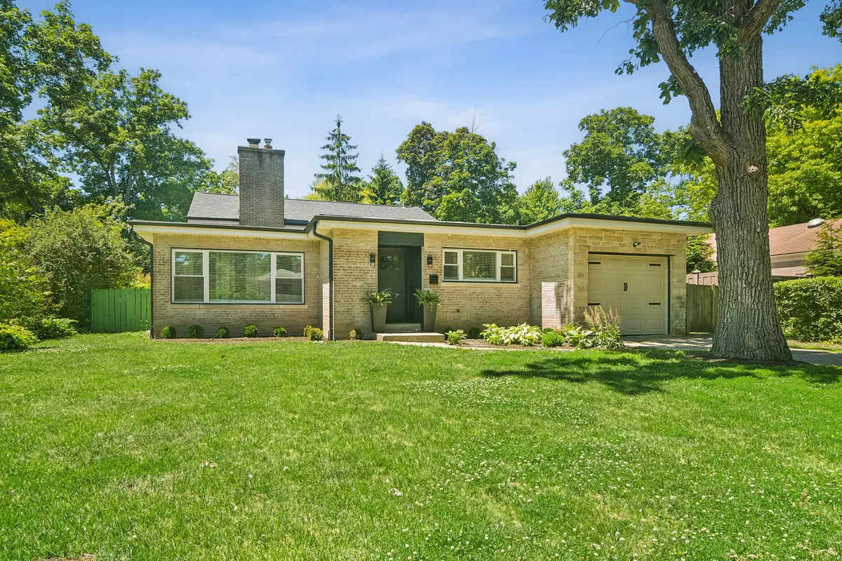 Address not disclosed, Highland Park, IL 60035