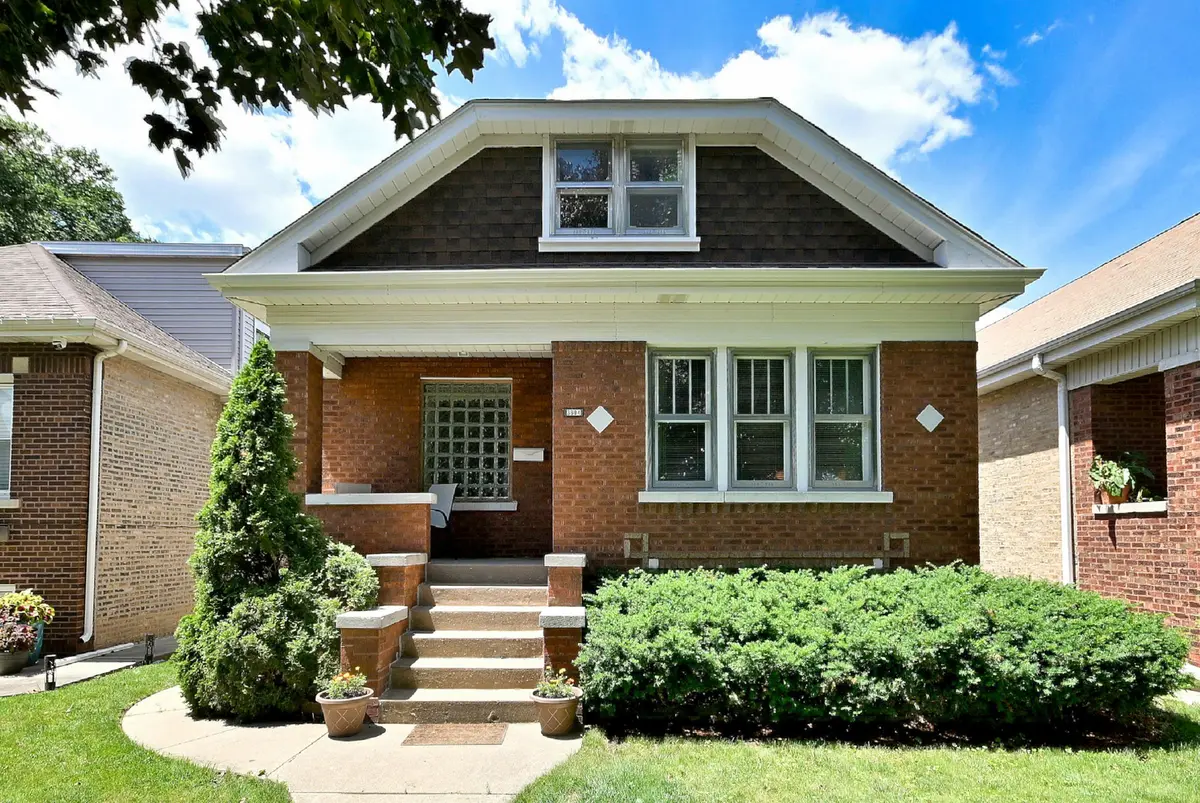 3604 N Linder AVE, Chicago, IL 60641