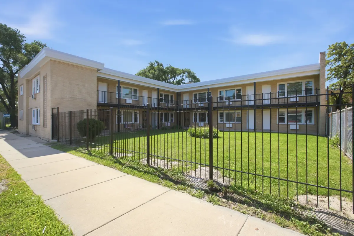 2537 E 83rd ST #1, Chicago, IL 60617