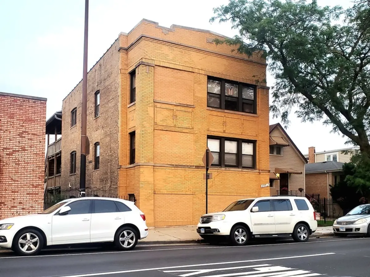 2747 N Oak Park AVE, Chicago, IL 60707