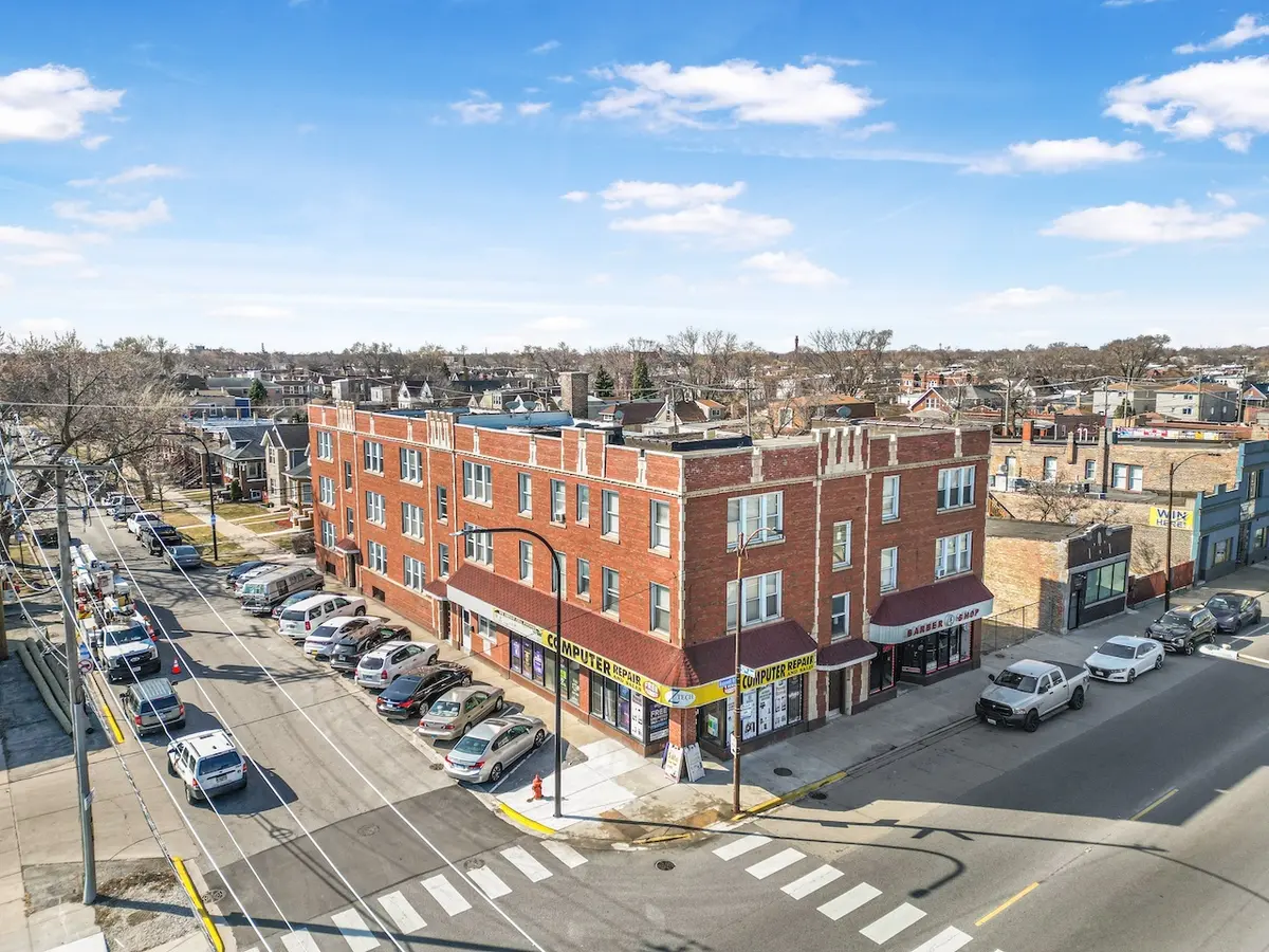 1208 S 57th AVE #3N, Cicero, IL 60804