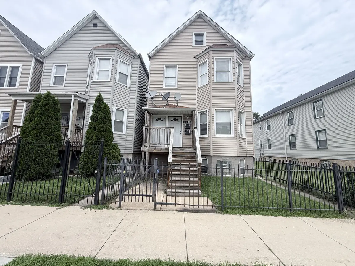 3008 E 81st ST #2, Chicago, IL 60617