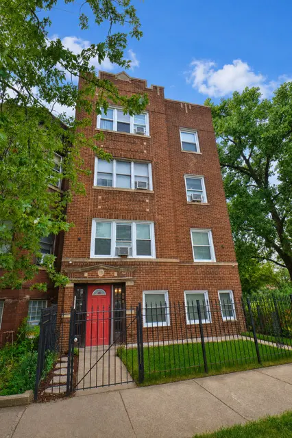 834 N Christiana AVE #1, Chicago, IL 60651