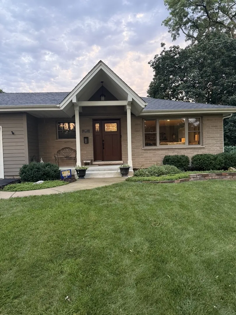 1307 Marcey AVE, Wheaton, IL 60189