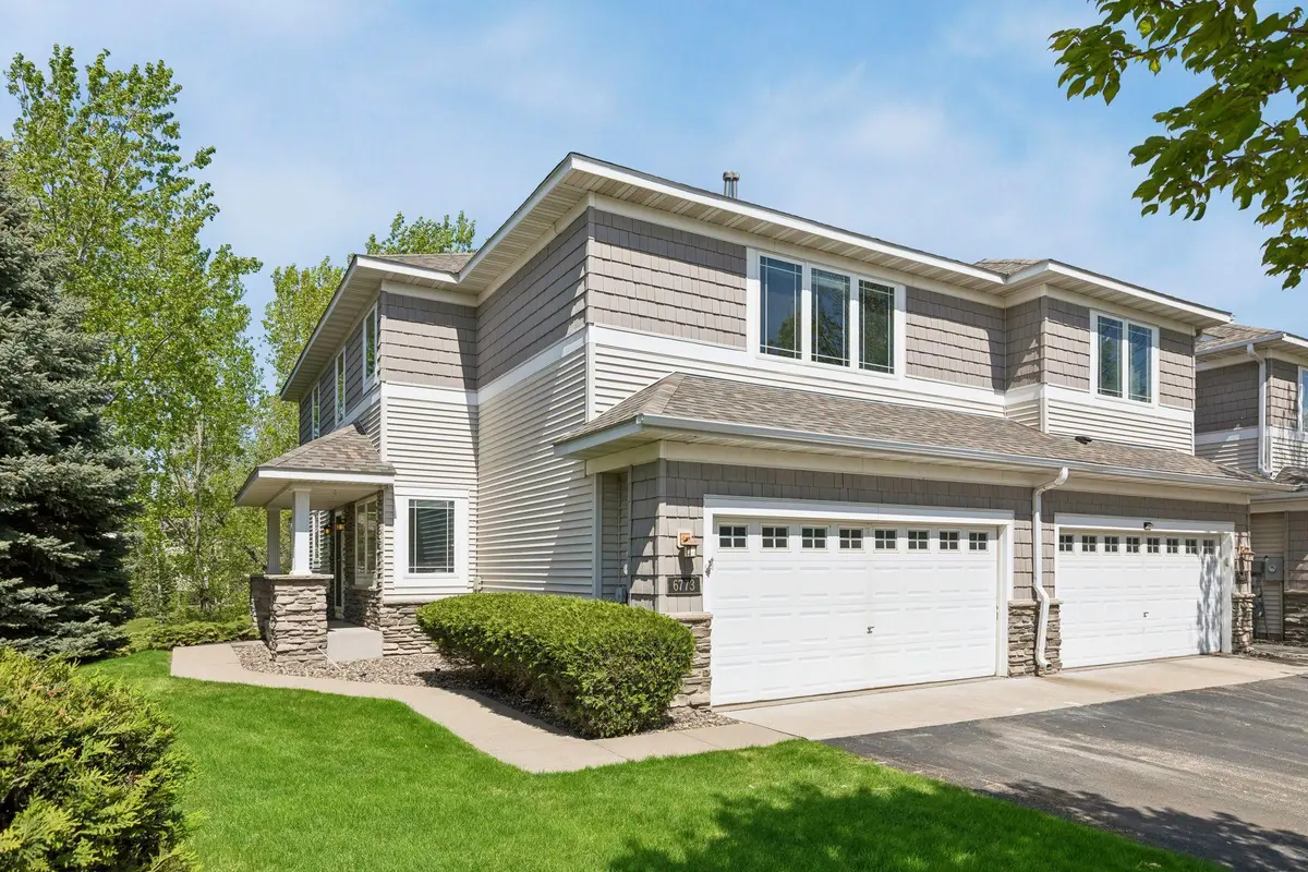 6773 158th ST W, Apple Valley, MN 55124