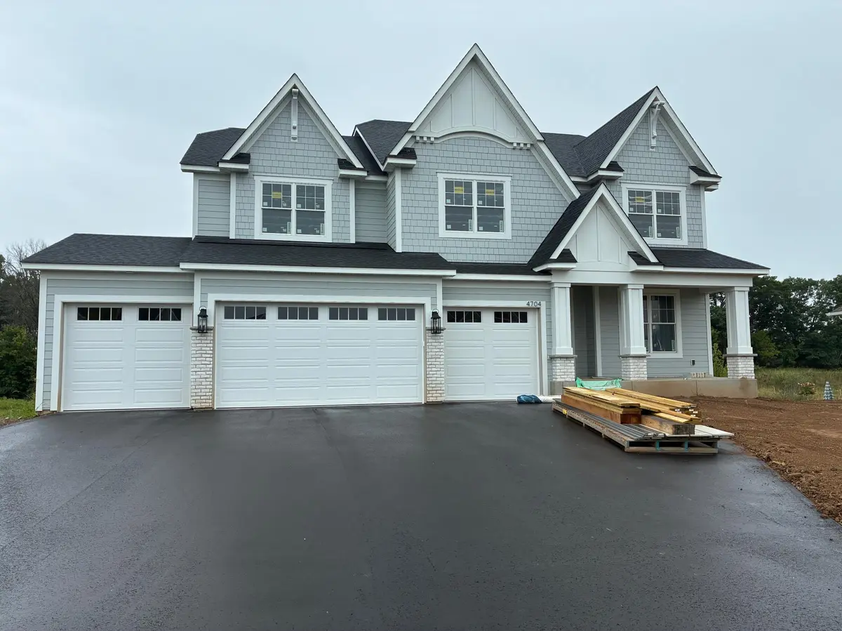4704 Ogden Trail LN N, Stillwater, MN 55082
