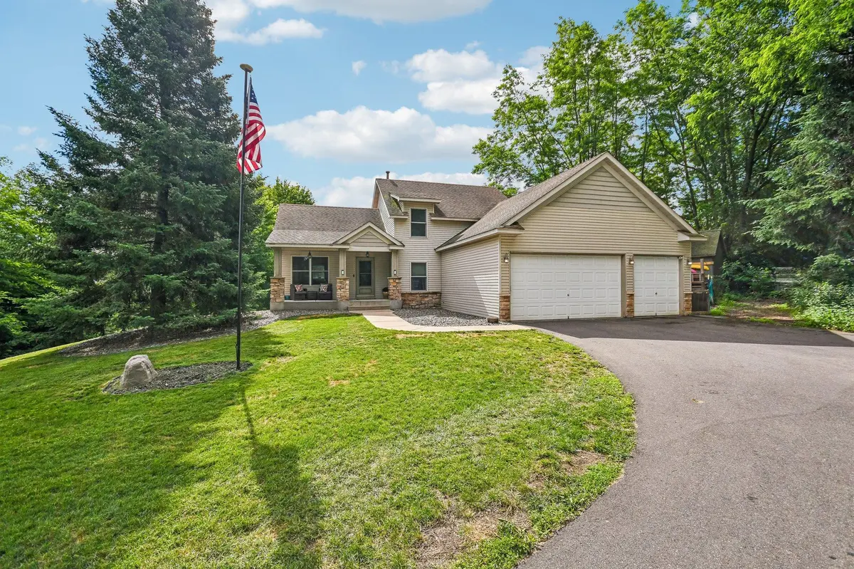 563 170th AVE, Somerset, WI 54025
