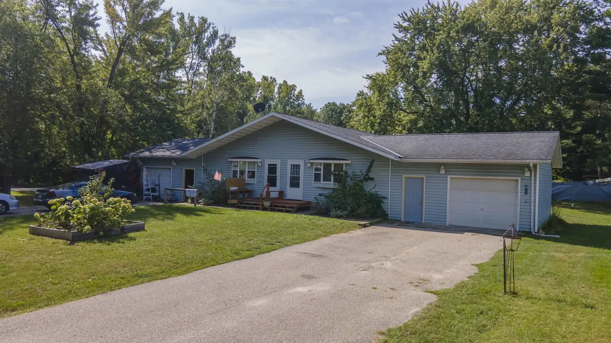 W7605 CHICAGO CT, Wautoma, WI 54982