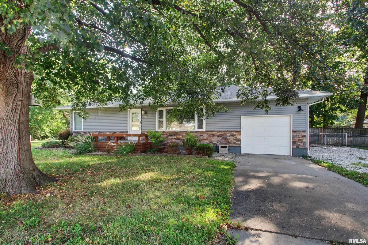 530 Hickory Grove W, Quincy, IL 62305