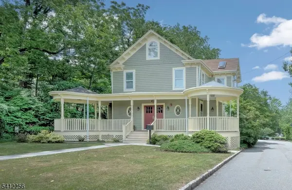 24 Washington Ave, Chatham Boro, NJ 07928