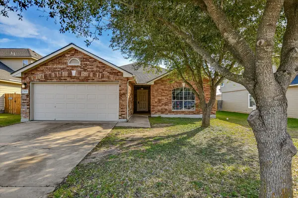 401 Bandara Woods BLVD, Elgin, TX 78621