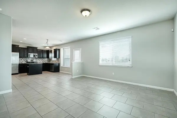 100 Northern Flicker ST, Kyle, TX 78640