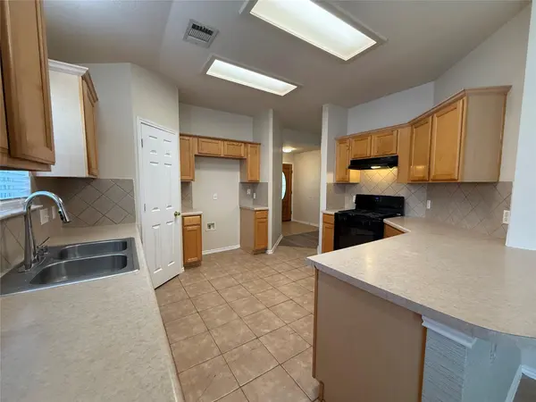 3403 Rod Carew DR, Round Rock, TX 78665